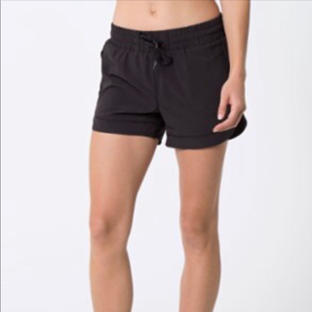 Mpg Size M Black 2 Layer Running Shorts - image 1